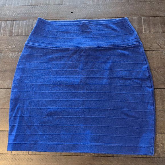 Basic House Blue Mini Skirt Size Small - Picture 1 of 3
